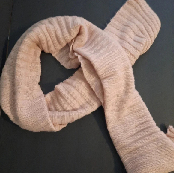 Steve Madden Knit Scarf Wrap Shawl Blush Pink One Size - Picture 9 of 9
